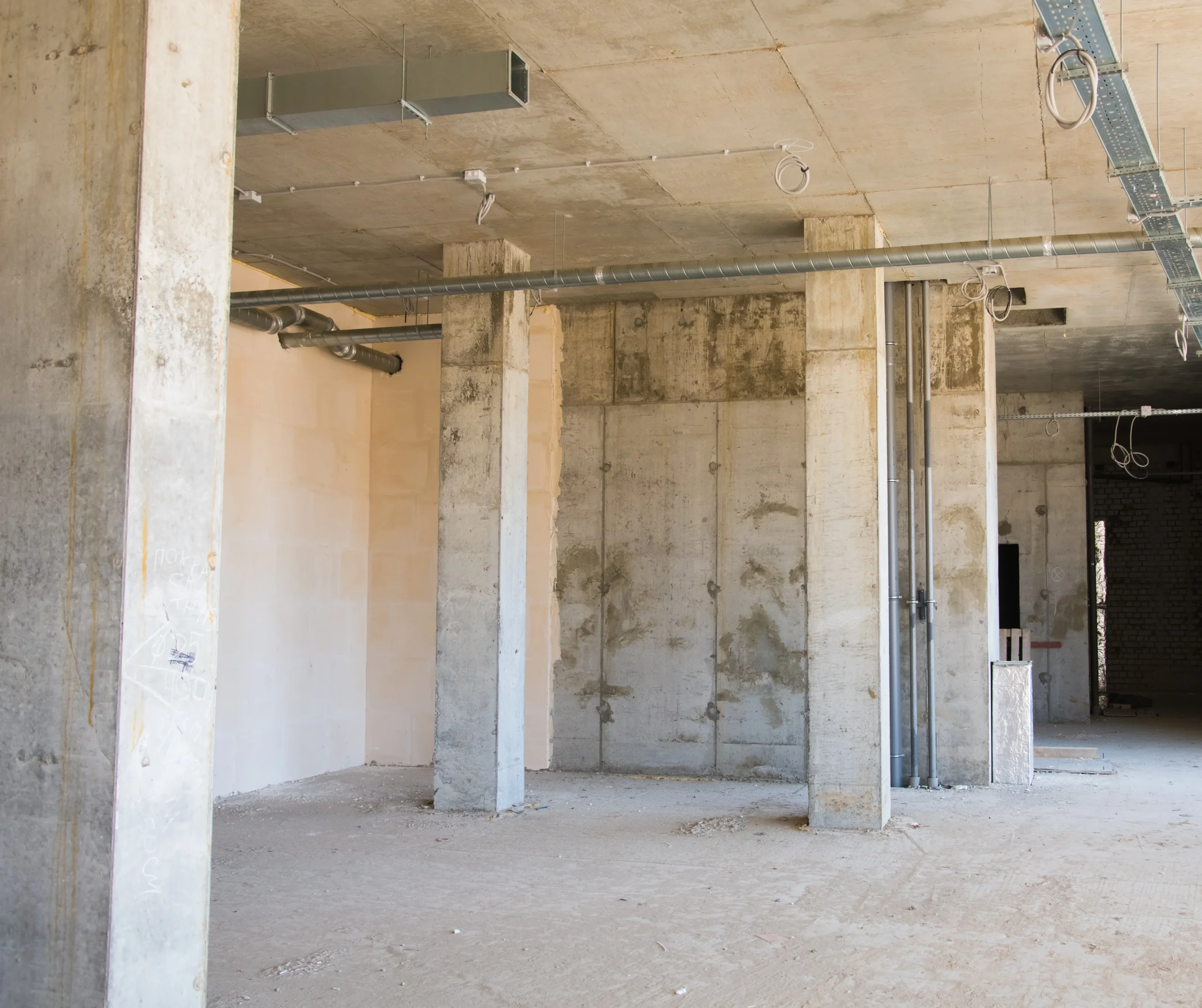 unfinished-construction-empty-room-walls-from-lig-2025-10-16-17-48-52-utc